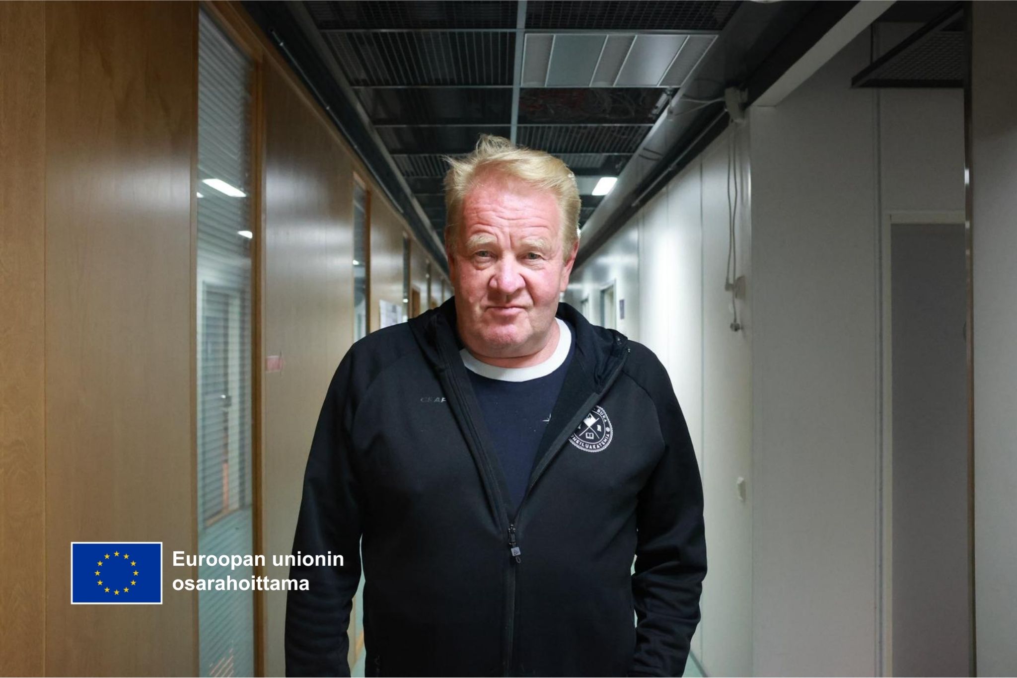 HULK-blogi-5 (2) Olli-Pekka Kärkkäinen seisoo Olympiavalmennuskeskus Vuokatti-Rukan käytävällä.